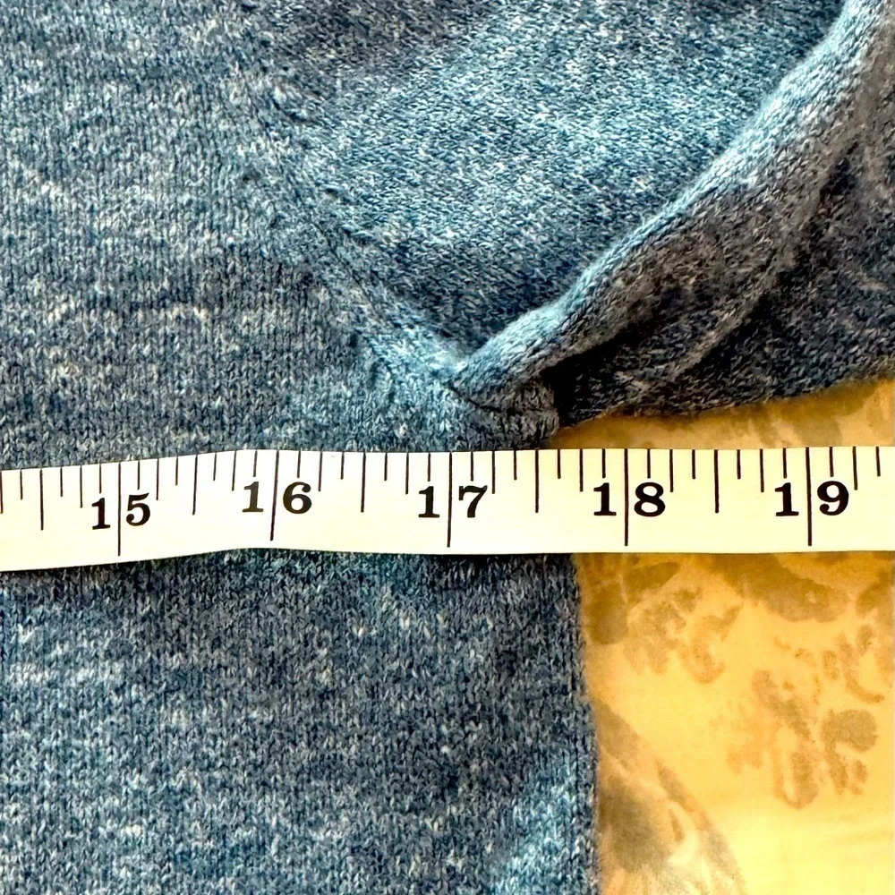 EUC Kid’s Gap Cotton Crewneck Sweater (XL)